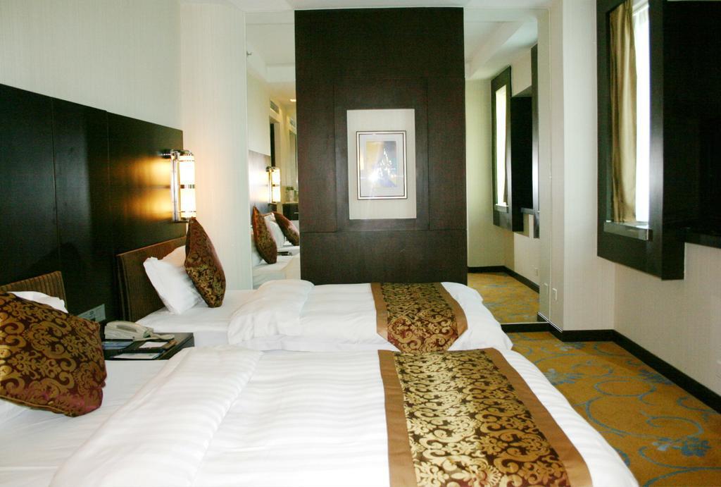 Plaza Hotel Beijing Eksteriør billede